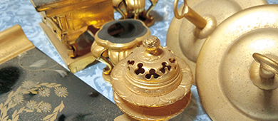 クリーニング前の仏具